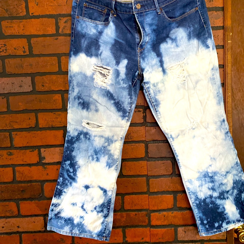 Woman’s Levi’s bleached jeans